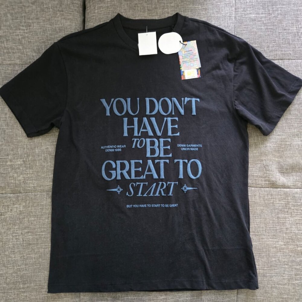 Men’s Graphic Motivational Tee – Black – Size S